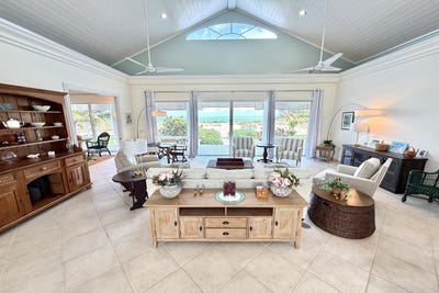 /international/bs/summertime-ocean-blvd-abaco-central-abaco-310106608737/