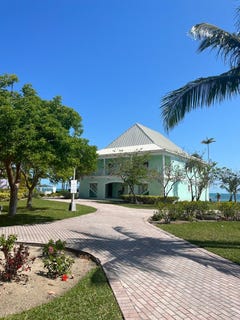 /international/bs/bayshore-road-unit-1164-grand-bahama-freeport-310094479636/?lang=en