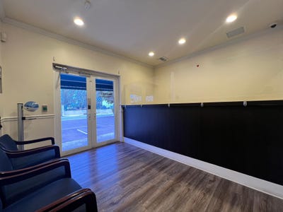 /international/bs/airport-industrial-park-unit-1a-new-providence-paradise-island-310101103078/