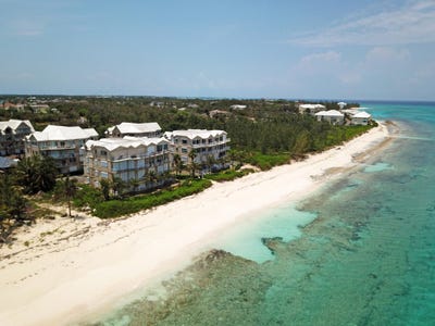 /international/bs/love-beach-walk-unit-1-new-providence-paradise-island-new-providence-paradise-island-310106462019/