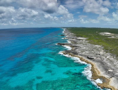 /international/bs/deadmans-cay-long-island-long-island-310108185978/