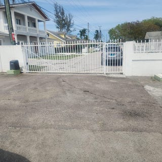 /international/bs/annies-close-unit-8-new-providence-paradise-island-new-providence-paradise-island-310107041860/
