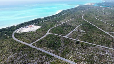 /international/bs/barbary-beach-lot-grand-bahama-freeport-grand-bahama-freeport-310106291650/