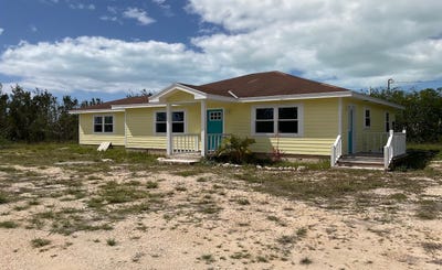 /international/bs/home-in-hamiltons-long-island-long-island-310106136525/