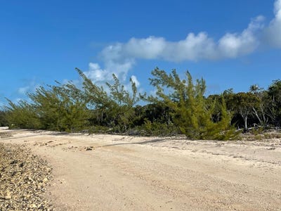 /international/bs/beachfront-wemyss-li-long-island-long-island-310094479393/