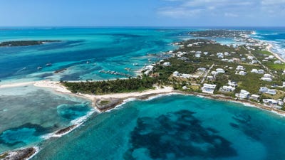 /international/bs/coconut-grove-estate-abaco-central-abaco-310107861148/