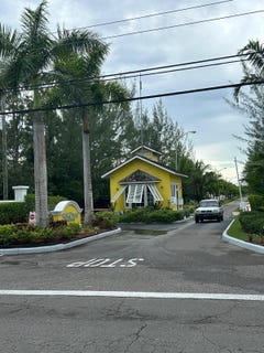 /international/bs/dragon-fly-dr-s-ocean-unit-42-new-providence-paradise-island-new-providence-paradise-island-310108840718/