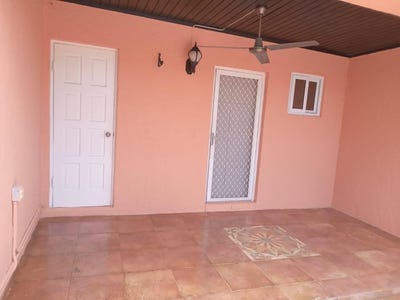 /international/bs/ocean-hole-drive-unit-a-3-new-providence-paradise-island-310100401357/?lang=en