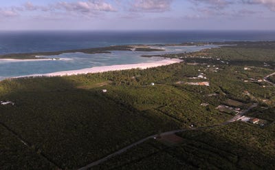/international/bs/queen-s-highway-savannah-eleuthera-north-eleuthera-310104831044/