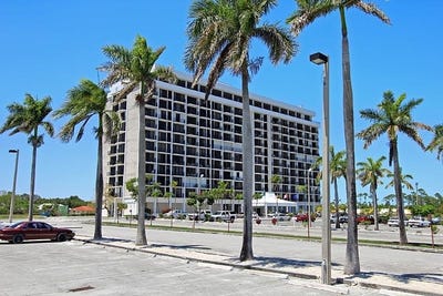 /international/bs/312-lucayan-towers-n-grand-bahama-freeport-grand-bahama-freeport-310104298737/