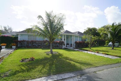 /international/bs/vista-marina-rental-1-na-np-west-bay-street-new-providence-310107179413/