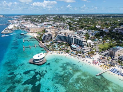 /international/bs/one-particular-harbour-unit-711-new-providence-paradise-island-new-providence-paradise-island-310101407855/