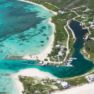 /international/bs/frazier-tract-rum-cay-rum-cay-rum-cay-310107789777/
