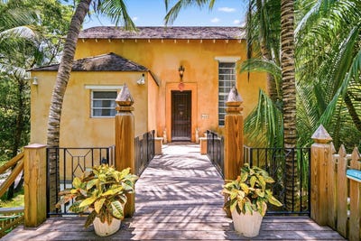 /international/bs/sandycombe-eleuthera-north-eleuthera-310108993233/