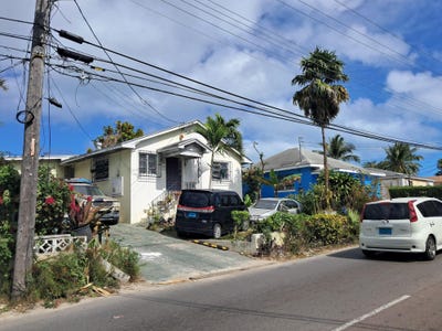 /international/bs/off-mackey-street-new-providence-paradise-island-310098059721/?lang=en