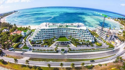 /international/bs/goldwynn-323-na-west-bay-street-new-providence-310108181586/