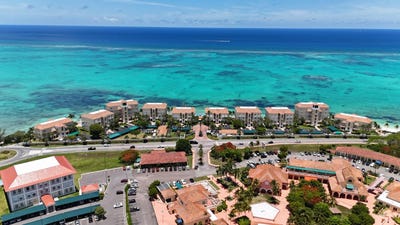 /international/bs/caves-point-west-bay-str-2e-west-bay-street-new-providence-310108101344/