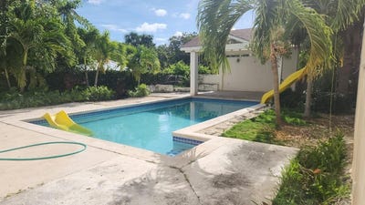/international/bs/yamacraw-hill-road-unit-2-new-providence-paradise-island-new-providence-paradise-island-310106630678/