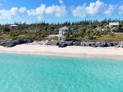 /international/bs/arabella-s-cove-berry-islands-berry-islands-310105646818/