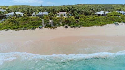 /international/bs/davilla-eleuthera-south-eleuthera-310097869739/