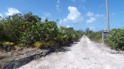 /international/bs/beach-access-lot-long-island-long-island-310108366632/
