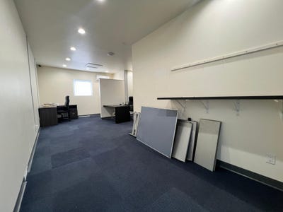 /international/bs/unit-6-airport-industrial-park-unit-6-new-providence-paradise-island-310101103080/