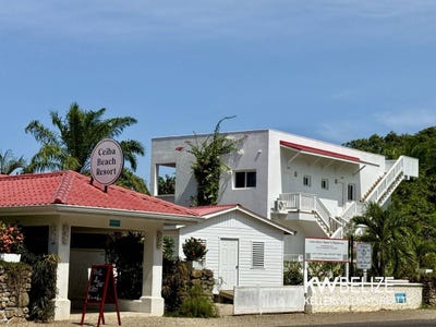 /international/bz/placencia-road-placencia-stann-creek-district-310108217911/