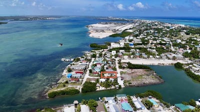 /international/bz/dfc-sub-division-san-pedro-belize-district-310107951425/