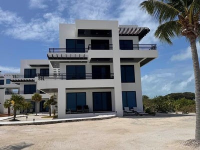 /international/bz/bluzen-on-caye-caulker-caye-cualker-belize-city-310107904971/