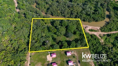/international/bz/-5-acre-riverfront-property-in-belize-5-acre-riverfront-property-in-belize-hummingbird-highway-stann-creek-district-310106249780/