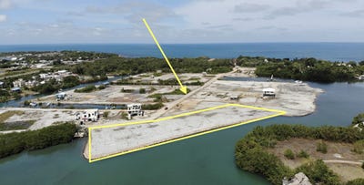 /international/bz/placencia-placencia-stann-creek-district-310106410492/