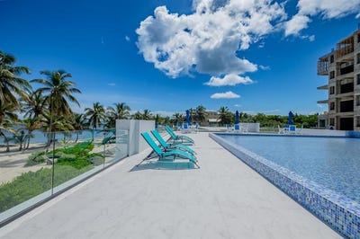 /international/bz/laguna-drive-san-pedro-belize-district-310108134418/
