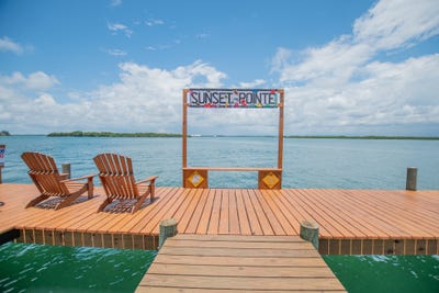 /international/bz/placencia-village-placencia-stann-creek-district-310107708649/