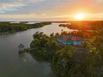 /international/bz/unnamed-road-corozal-district-corozal-district-310104499280/