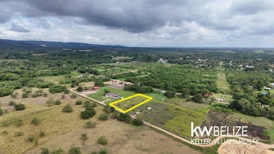 /international/bz/-fenced-lot-in-santa-familia-village-belize-santa-familia-village-cayo-district-310106199756/