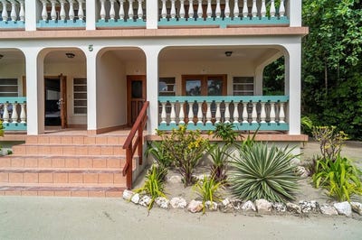 /international/bz/5c-3-miles-n-san-pedro-san-pedro-town-ambergris-caye-310103059598/