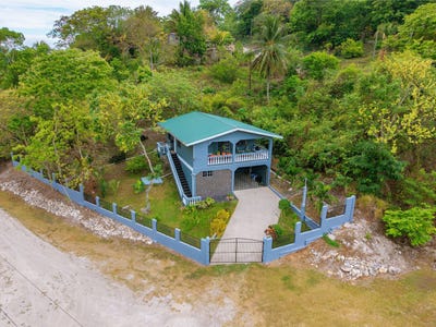 /international/bz/-4243-furnished-2-bed-2-bath-concrete-house-near-san-ignacio-cayo-district-belize-san-ignacio-cayo-district-san-ignacio-cayo-district-310108464411/