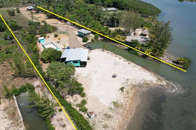 /international/bz/independence-and-mango-creek-independence-and-mango-creek-stann-creek-district-310107756844/