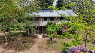 /international/bz/43j5-88-cayo-district-cayo-district-310108589688/