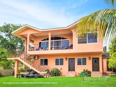 /international/bz/-4214-three-bedroom-home-three-income-generating-guest-apartments-near-downtown-san-ignacio-belize-san-ignacio-cayo-district-san-ignacio-cayo-district-120092922220/