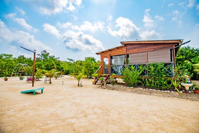 /international/bz/caribbean-way-placencia-stann-creek-district-310108163922/