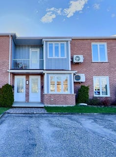 /international/ca/2564-rue-des-pelicans-jonquiere-quebec-310108270515/