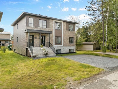 /international/ca/1678-1680-rue-jasmin-brompton-rock-forest-saint-elie-deauville-qc-j1n1j5-ca-brompton-rock-forest-saint-elie-deauville-quebec-310101282356/?lang=en