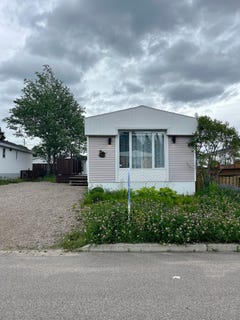 /international/ca/22-rue-des-grands-ducs-sept-iles-quebec-310106389727/