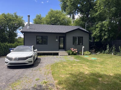 /international/ca/781-chemin-du-golf-lassomption-quebec-j5w-1k2-ca-l-assomption-quebec-310100934618/