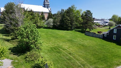 /international/ca/rue-st-charles-saint-louis-du-ha-ha-qc-g0l3s0-ca-saint-louis-du-ha-ha-quebec-310100109157/?lang=zh-cn