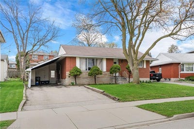 /international/ca/113-plymouth-road-kitchener-ontario-310108285388/