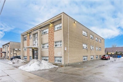 /international/ca/237-mohawk-road-hamilton-ontario-310105945132/