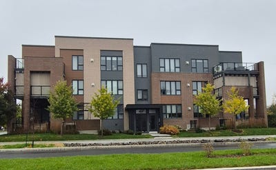 /international/ca/859-av-pierre-dansereau-terrebonne-quebec-310120634087/