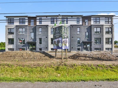 /international/ca/879a-boul-arthur-sauve-saint-eustache-quebec-310109201404/